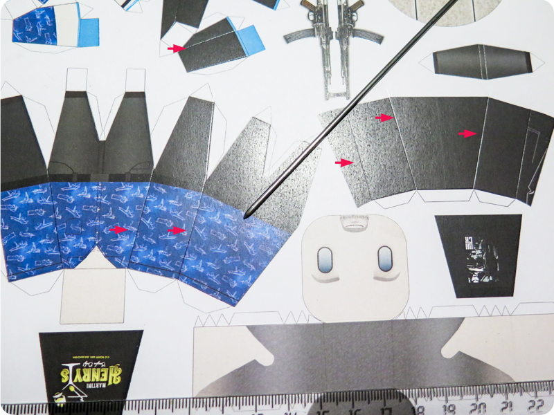 How-to build Jonathan Ferguson papertoy: scoring future folds
